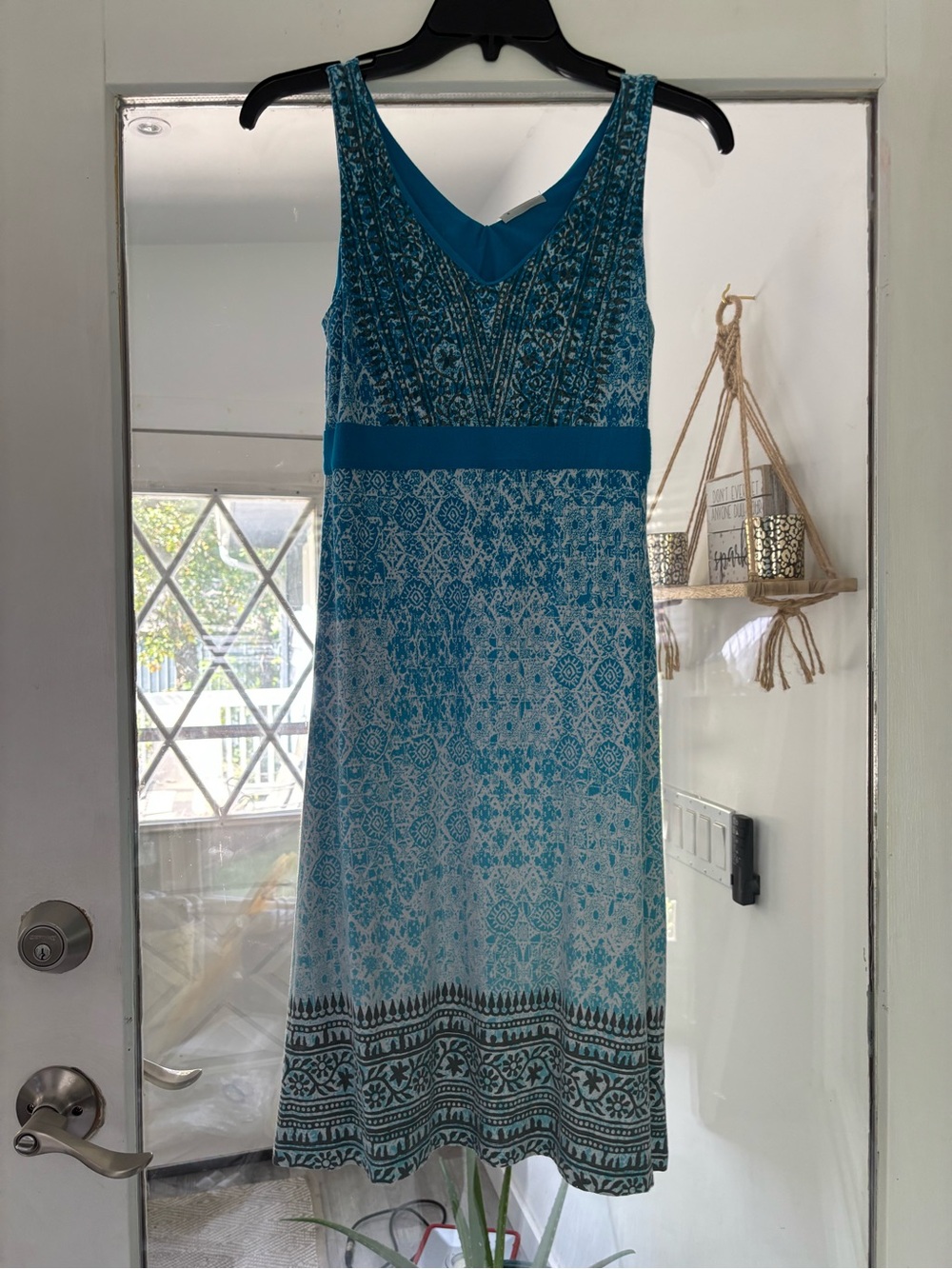 Athleta Empire-Waist Teal Printed V-Neck Sleeveless Dress